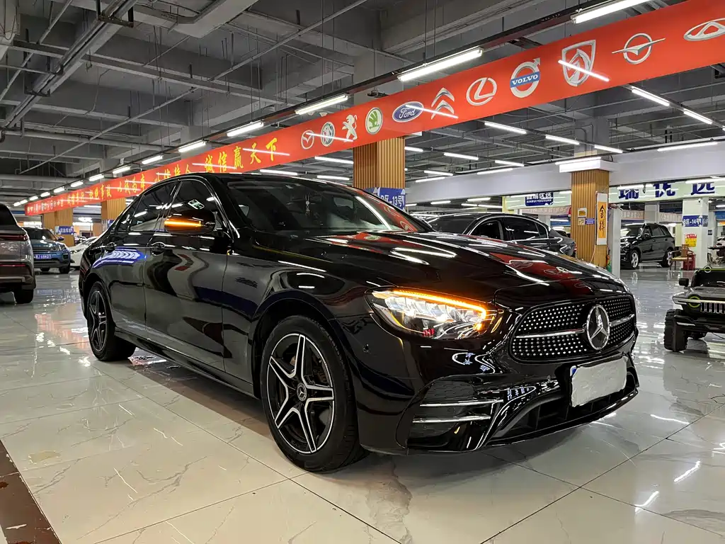 MERCEDES-BENZ E CLASS