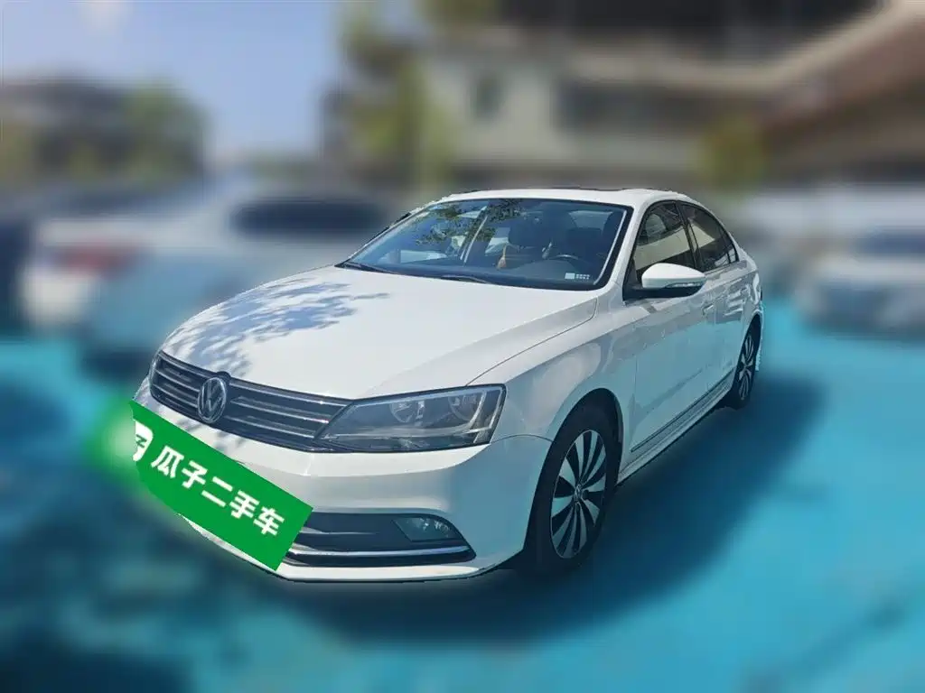 Volkswagen Sagitar 2018