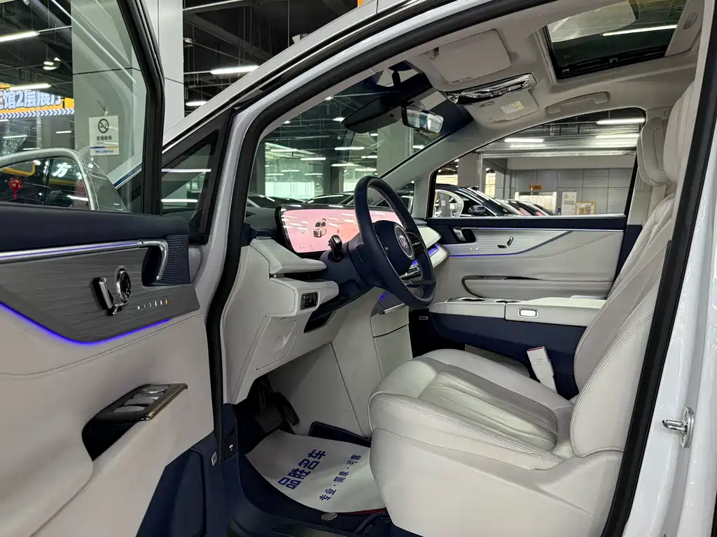 BUICK GL8 NEW ENERGY