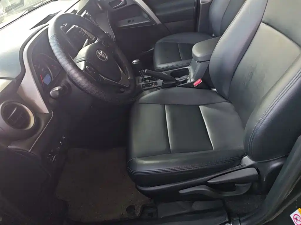 Toyota RAV4 — миниатюра 15