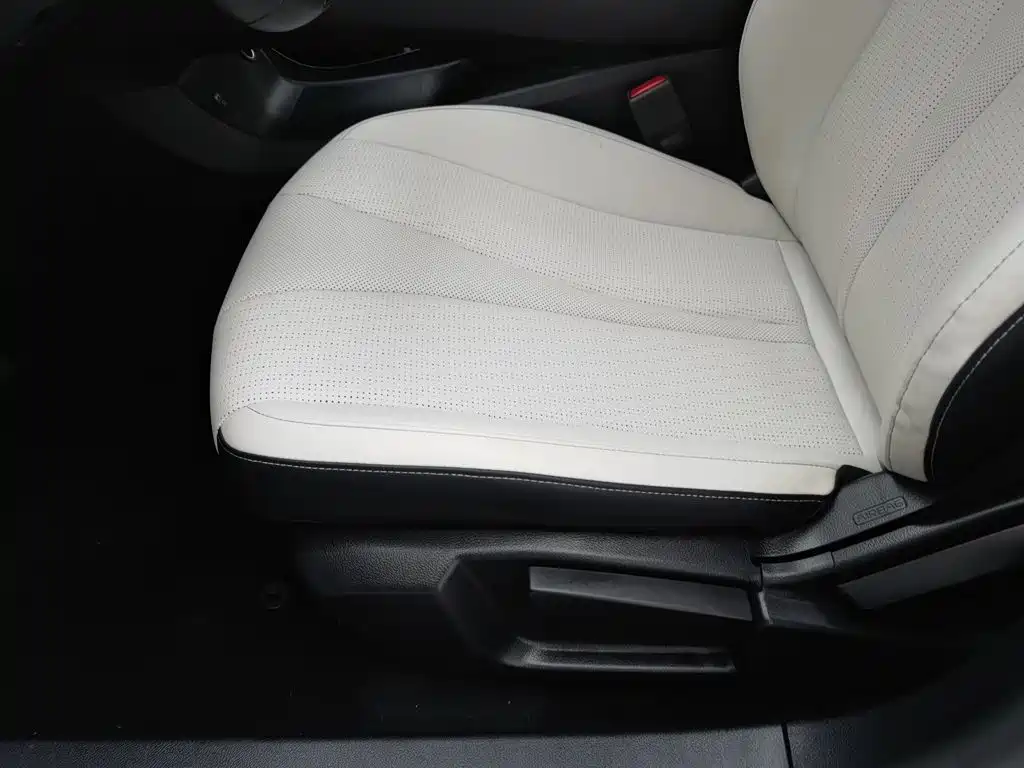 BYD Seal 05 DM-i — миниатюра 20