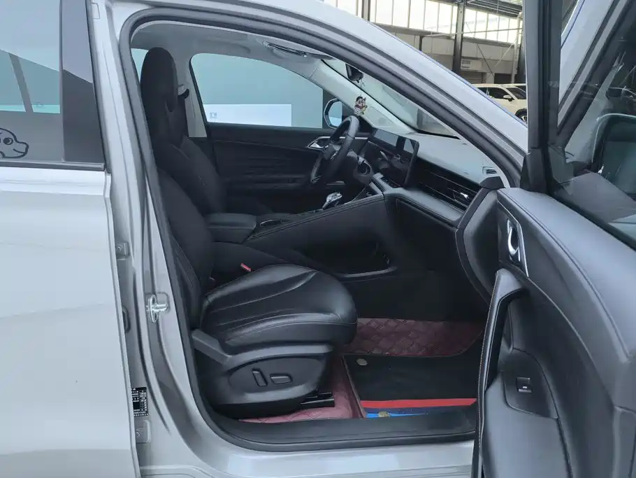 Roewe RX5 New Energy — миниатюра 8