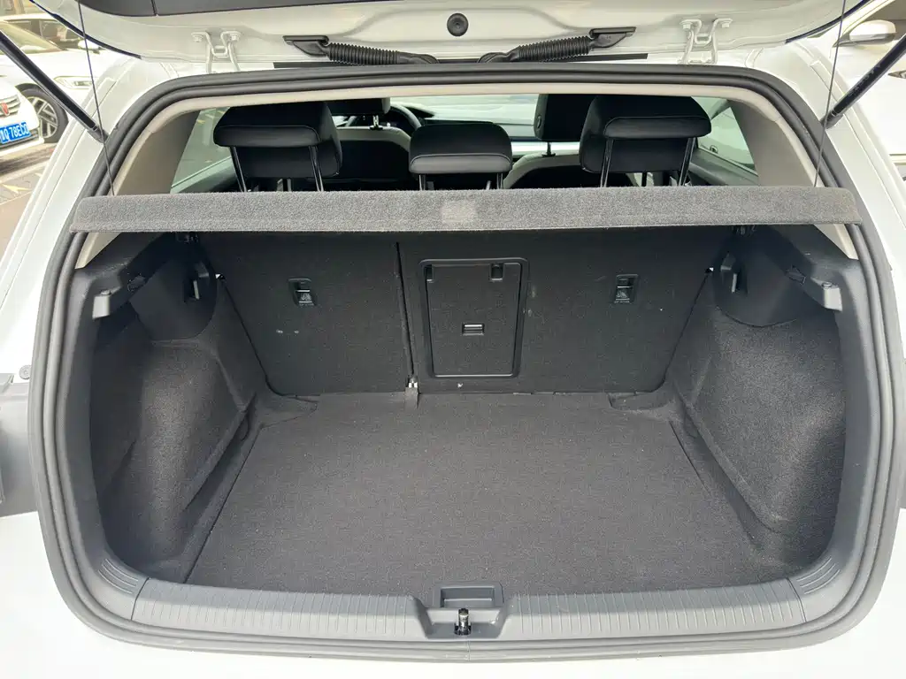 Volkswagen Golf — миниатюра 11