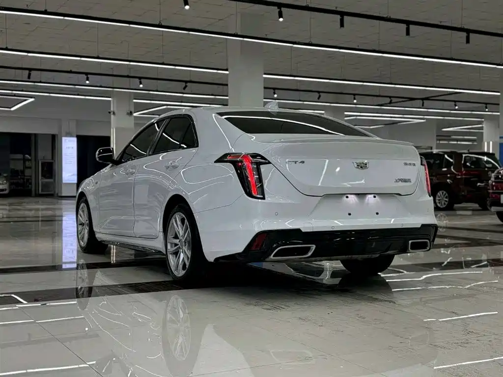 CADILLAC CT4