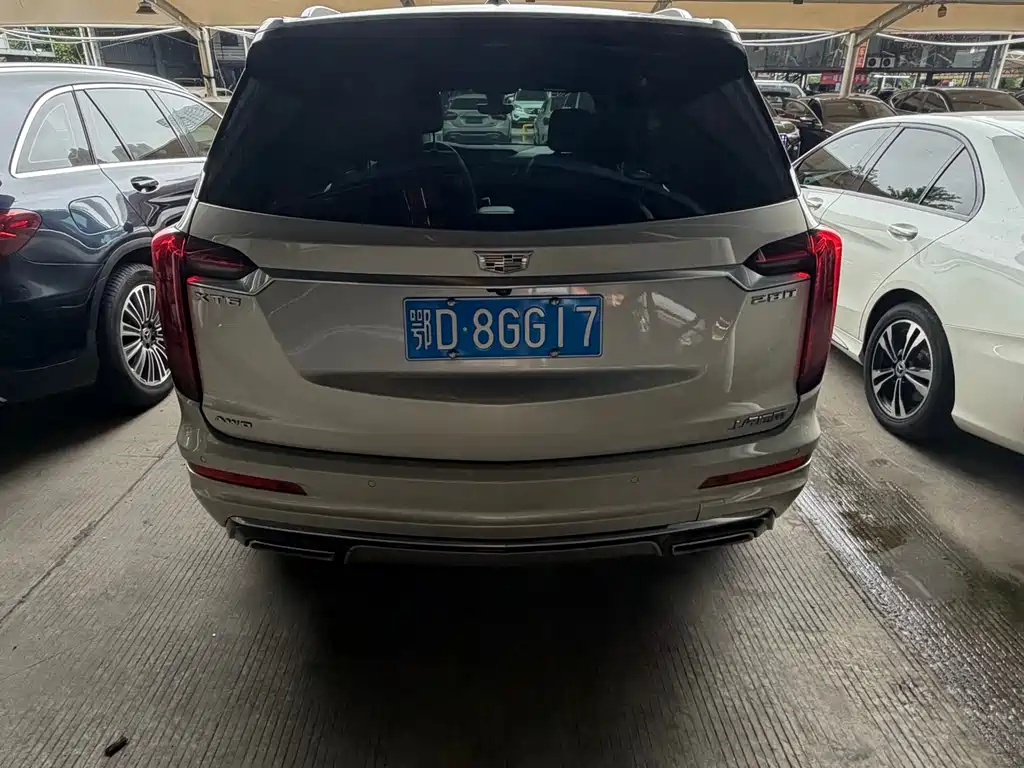 Cadillac XT6 2021 28T мест Luxury
