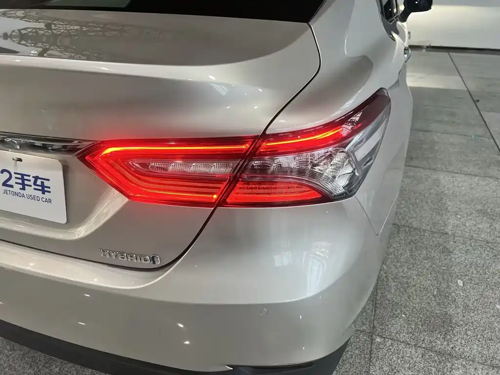 Toyota Camry — миниатюра 24