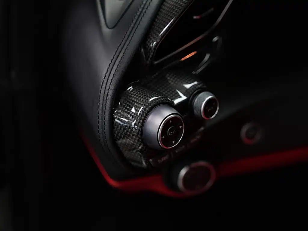 Ferrari 488 — миниатюра 6