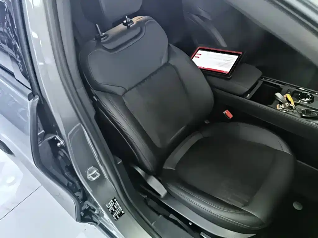 Ford Mondeo — миниатюра 25