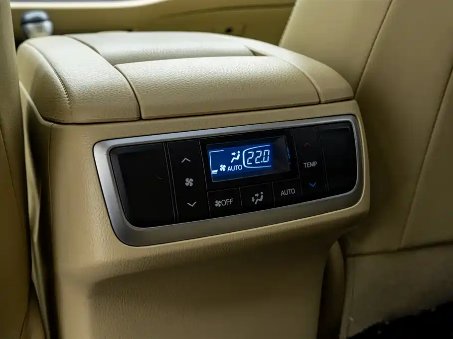 Toyota Highlander — миниатюра 26
