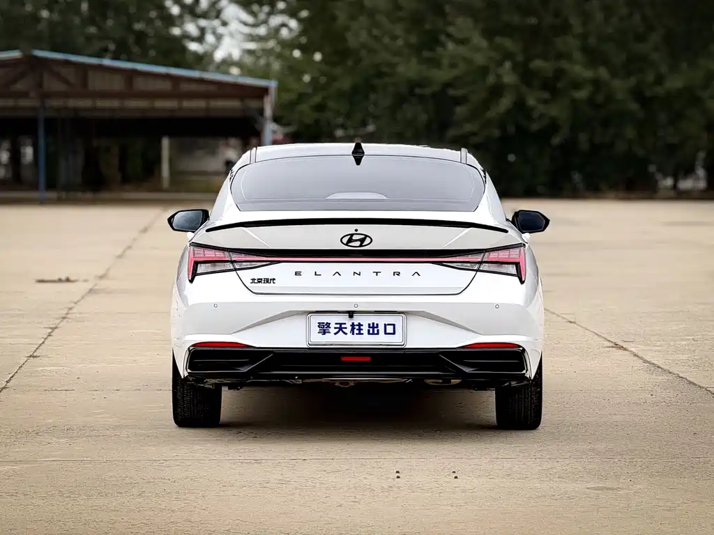 Hyundai Elantra — миниатюра 5