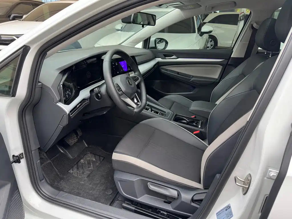 Volkswagen Golf — миниатюра 6