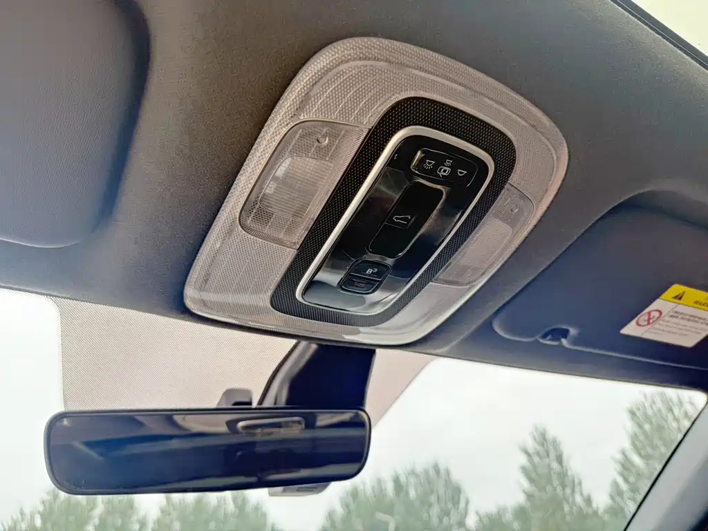 Hyundai Elantra — миниатюра 21