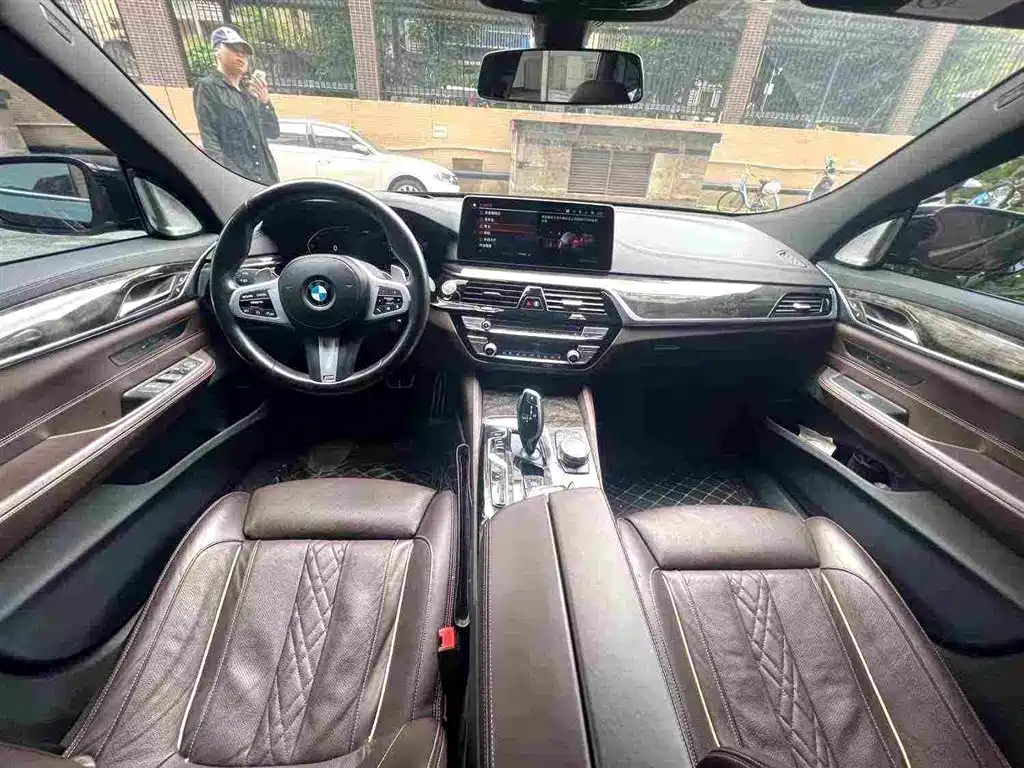 BMW 6 Series GT — миниатюра 6