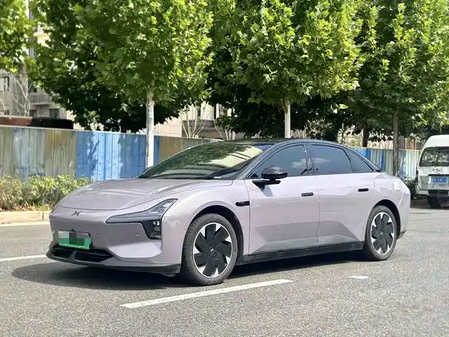 2025 Xpeng Mona M03