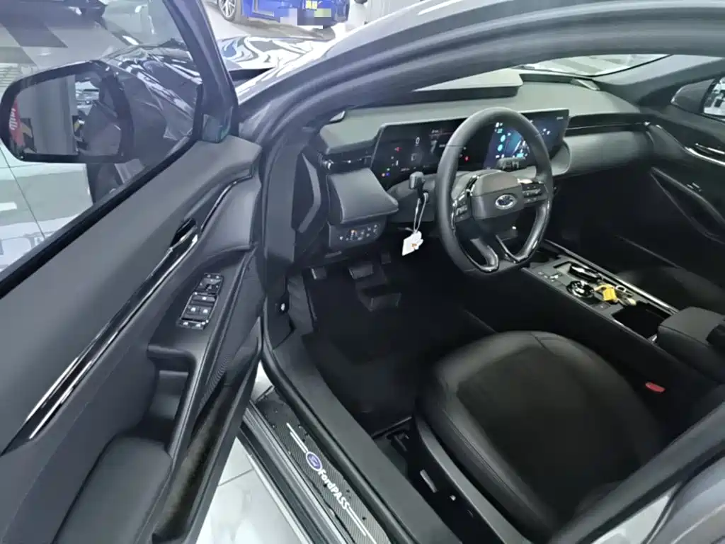 Ford Mondeo — миниатюра 16