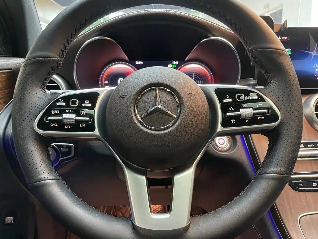 Mercedes-Benz GLC 2019 GLC 300 L 4MATIC Luxury