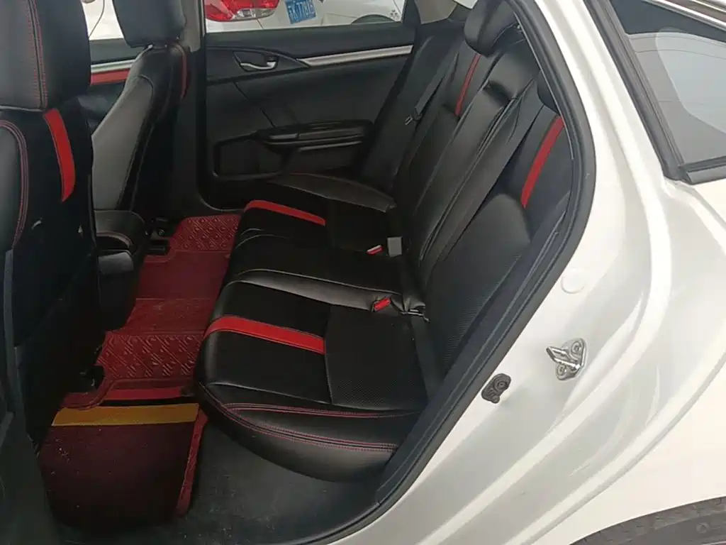 Honda Civic — миниатюра 17