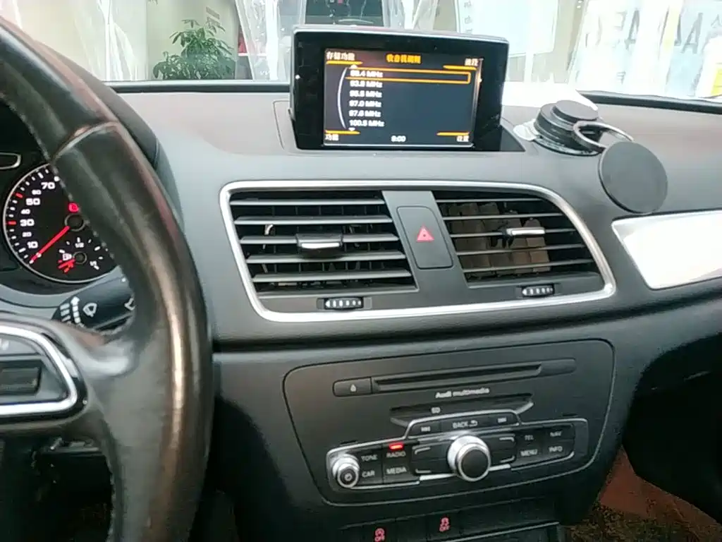 Audi Q3 — миниатюра 13
