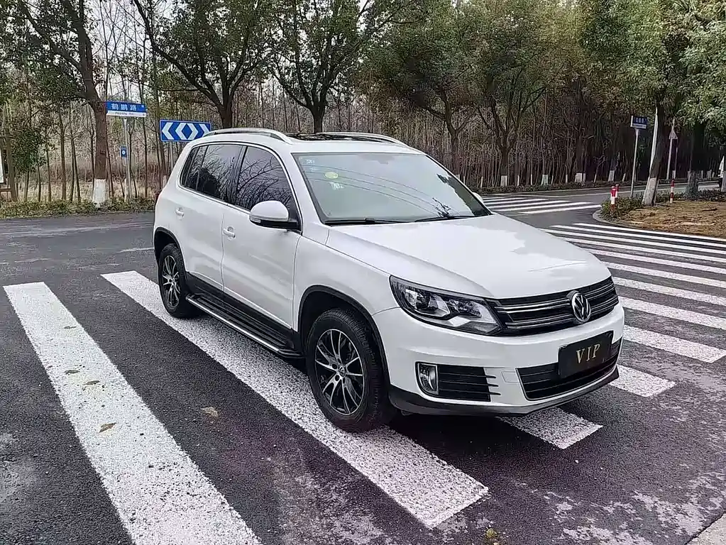Volkswagen Tiguan 2015 1.8TSI AT Luxury