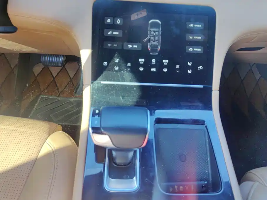 Li Auto Li ONE — миниатюра 16