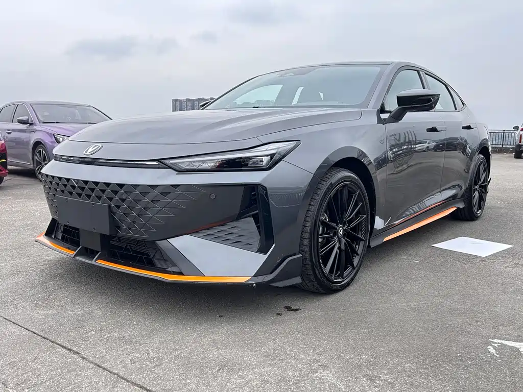 Changan UNI-V 2024