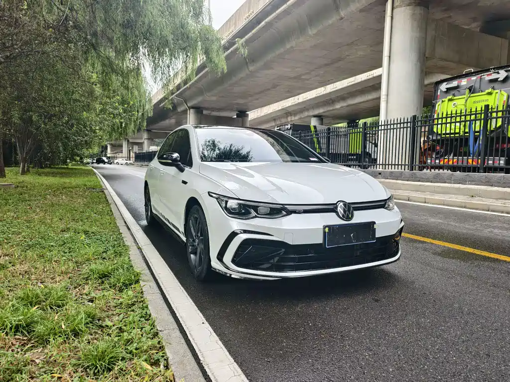 Volkswagen Golf — миниатюра 3