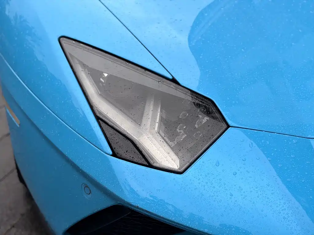Lamborghini Aventador — миниатюра 4