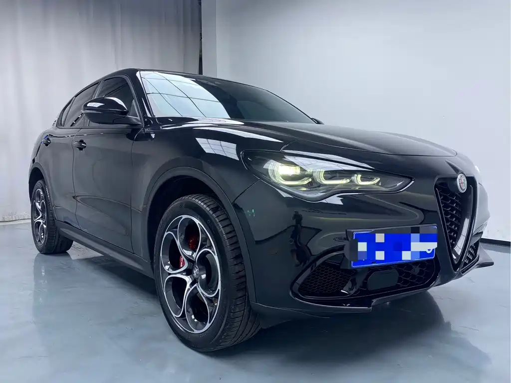 Alfa Romeo Stelvio 2023 2.0T 280HP Sprint