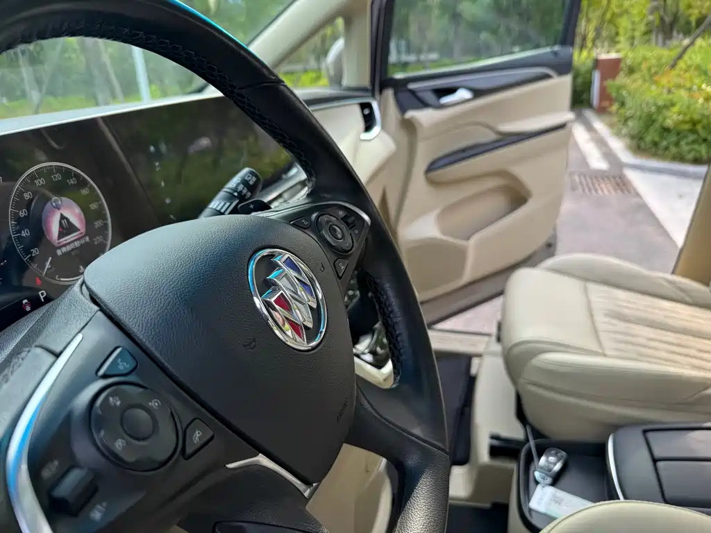 Buick GL8 2022 ES 653T Luxury