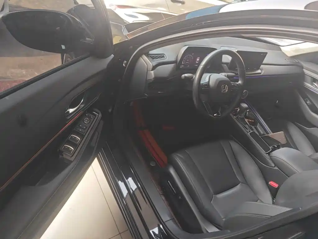 Honda Accord — миниатюра 16