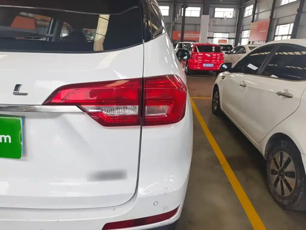 Haval M6 — миниатюра 8