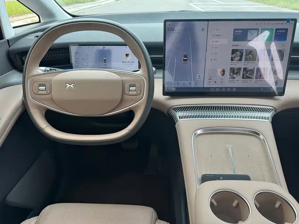 XPeng X9 — миниатюра 20