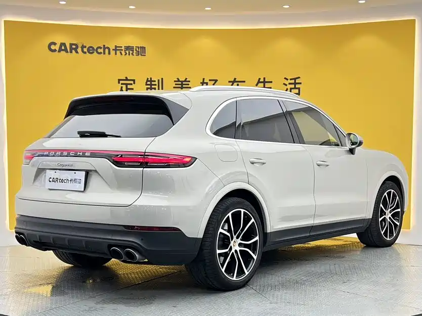 Porsche Cayenne — миниатюра 5