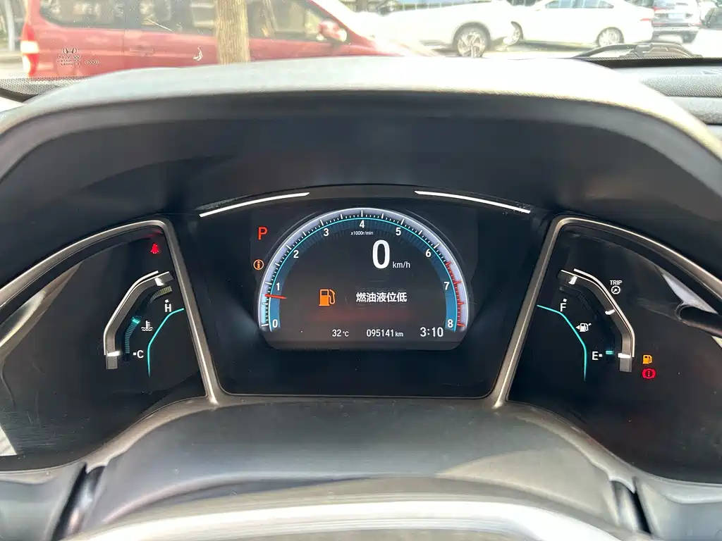 Honda Civic — миниатюра 10