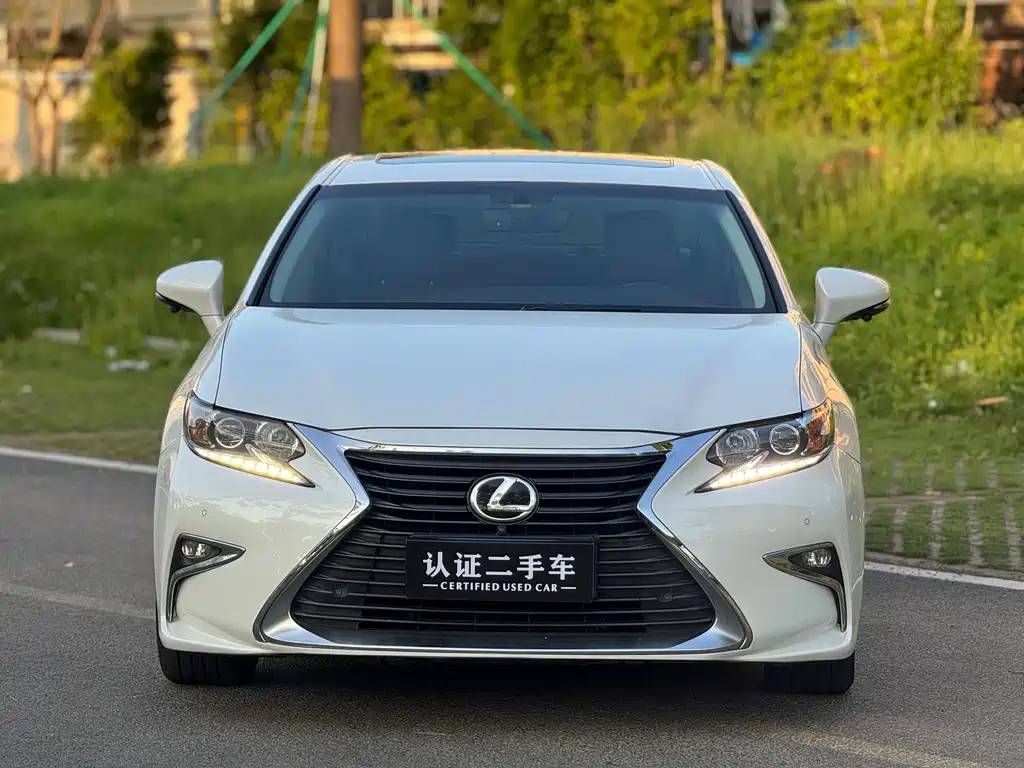 Lexus ES 2015 200 Elite