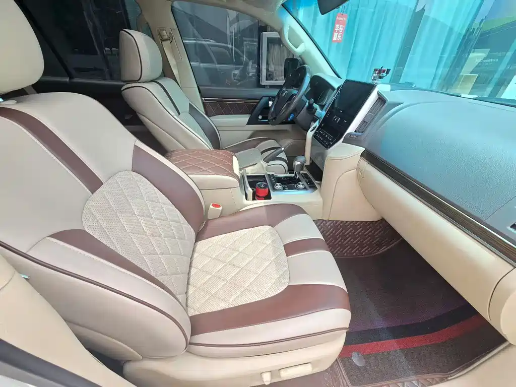 Toyota Land Cruiser 2020 4.0L GX-R