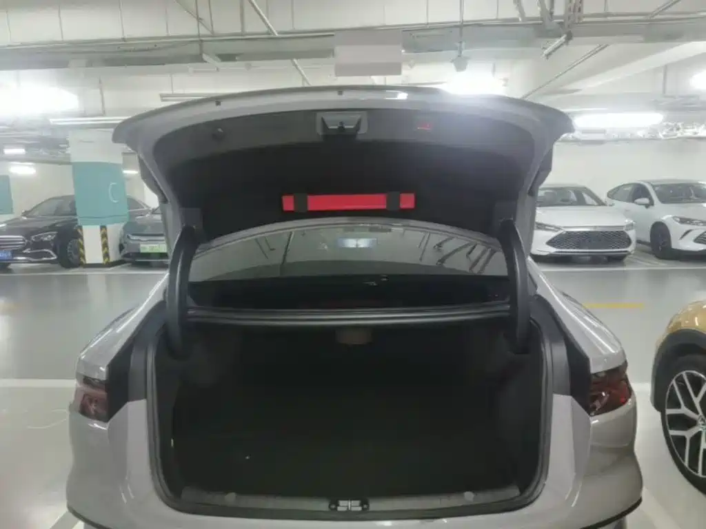 BYD Han — миниатюра 19