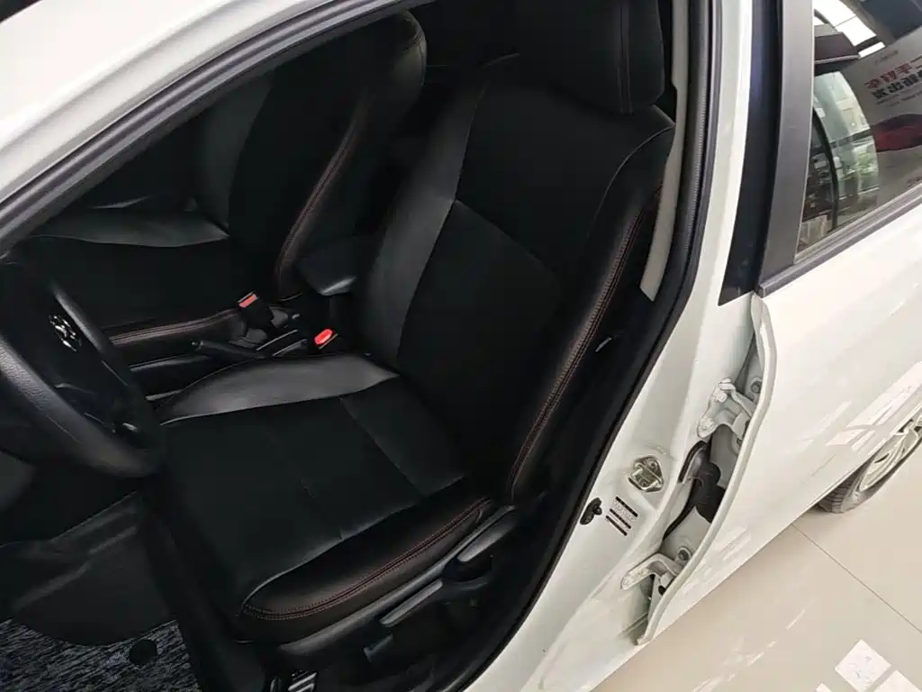 Toyota Yaris L — миниатюра 15