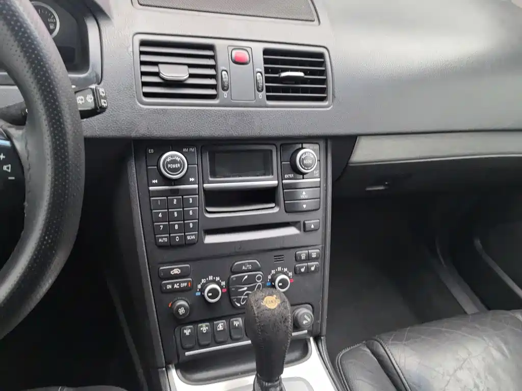 Volvo XC90 — миниатюра 12