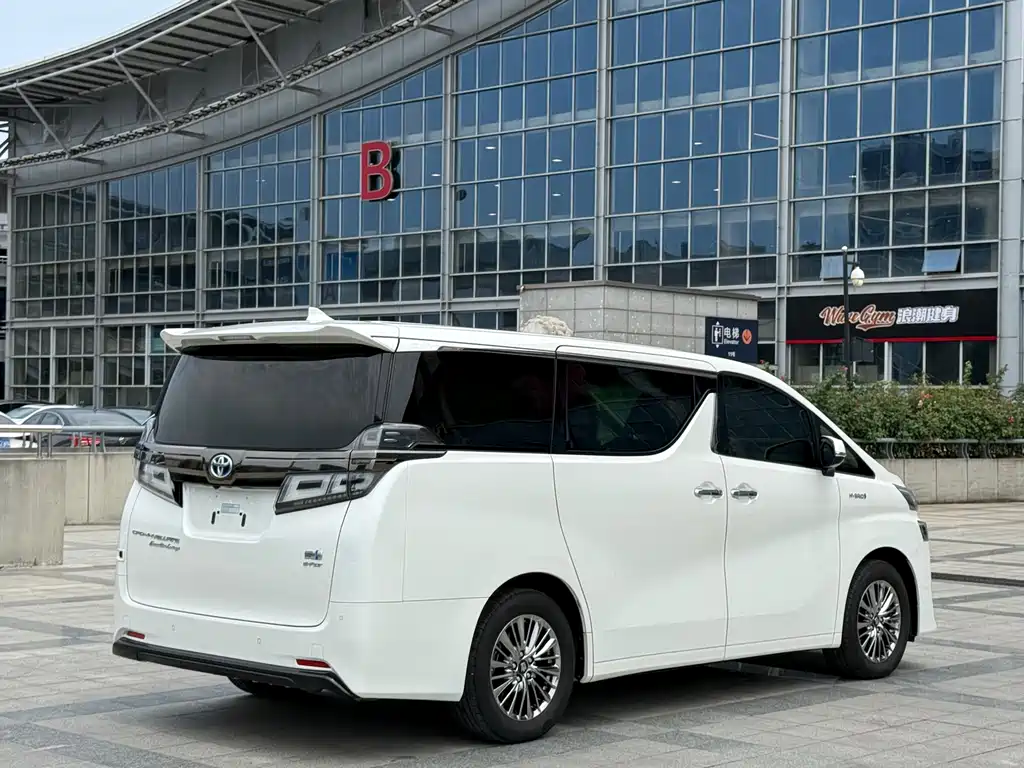 Toyota Vellfire 2021 2.5L HV