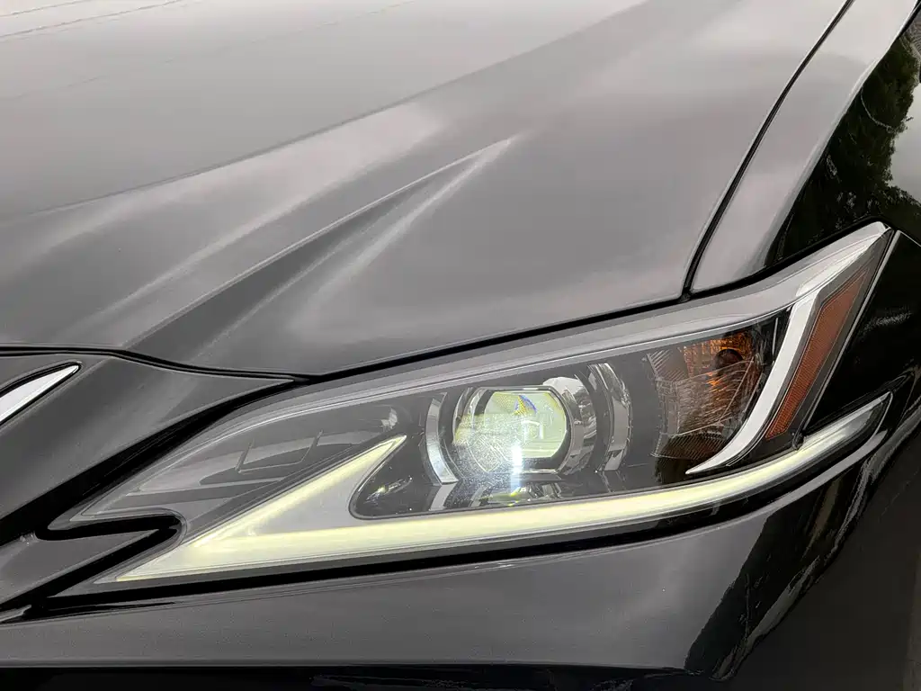 Lexus ES — миниатюра 4