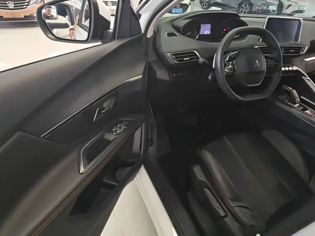Peugeot 4008 — миниатюра 16