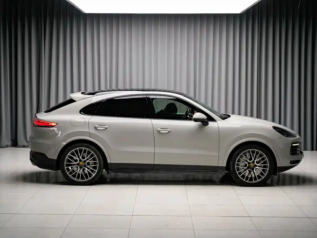 Porsche Cayenne — миниатюра 4