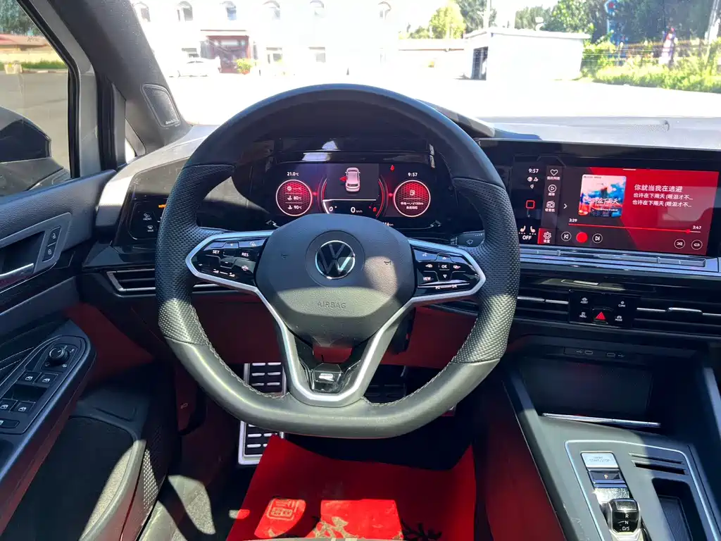 Volkswagen Golf — миниатюра 10