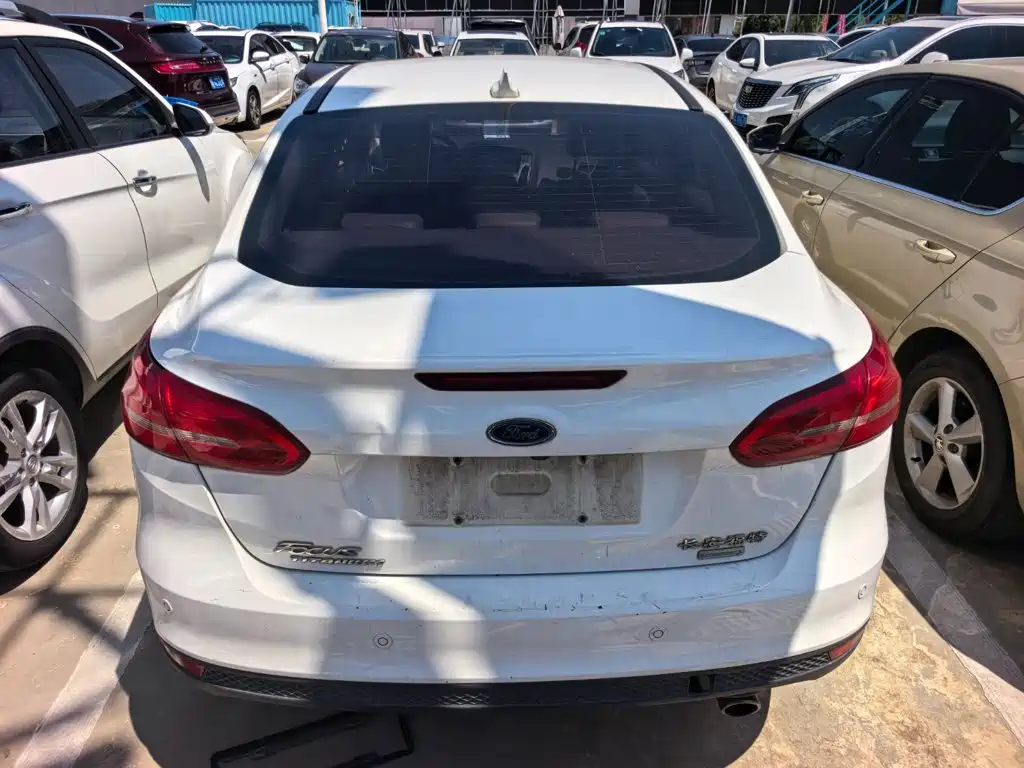 Ford Focus — миниатюра 5