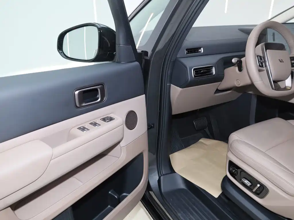 Li Auto Li MEGA — миниатюра 39