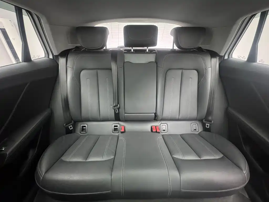 Audi Q2L — миниатюра 12