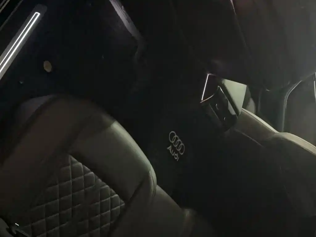 Audi A8 2021 A8L 50 TFSI quattro Comfort