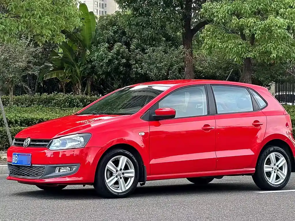 Volkswagen Polo 2011 1.6L AT