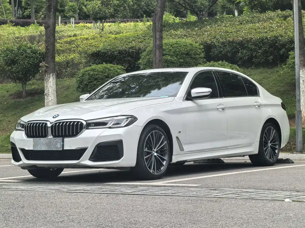 BMW 5 Series 2023